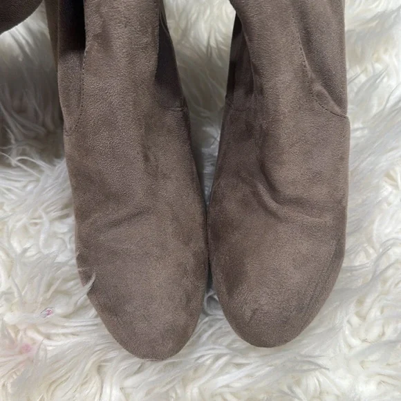 Steve Madden Taupe Over the Knee Boots Size 8 M - Picture 6 of 8